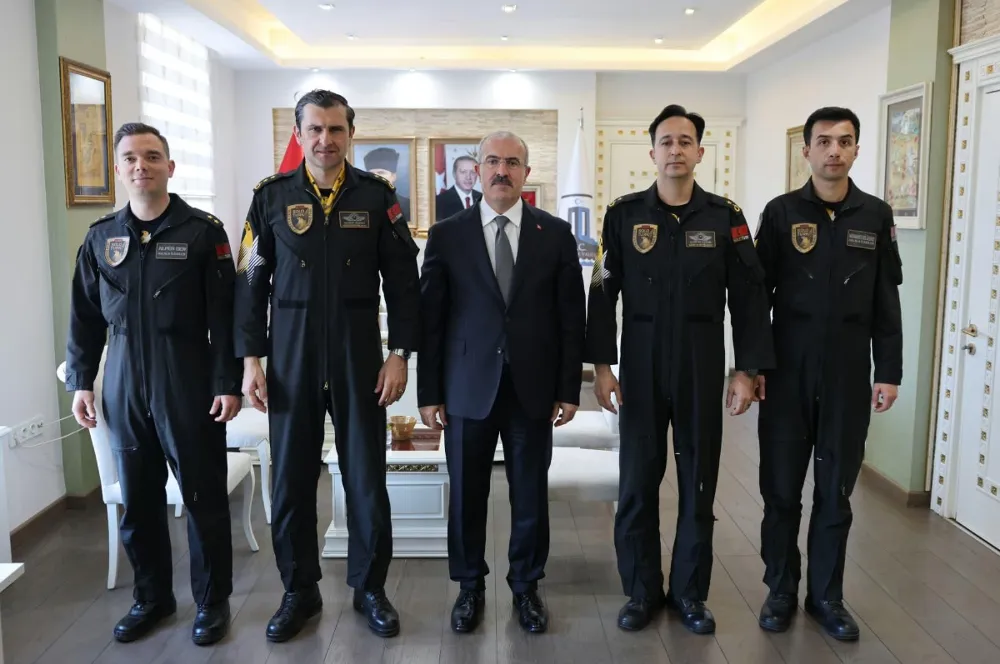 111. YIL GURURU GÖKLERE TAŞINIYOR