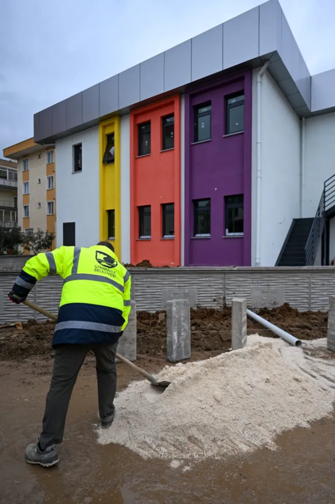 ETÜT MERKEZİ ÇEVRESİ YENİLENİYOR