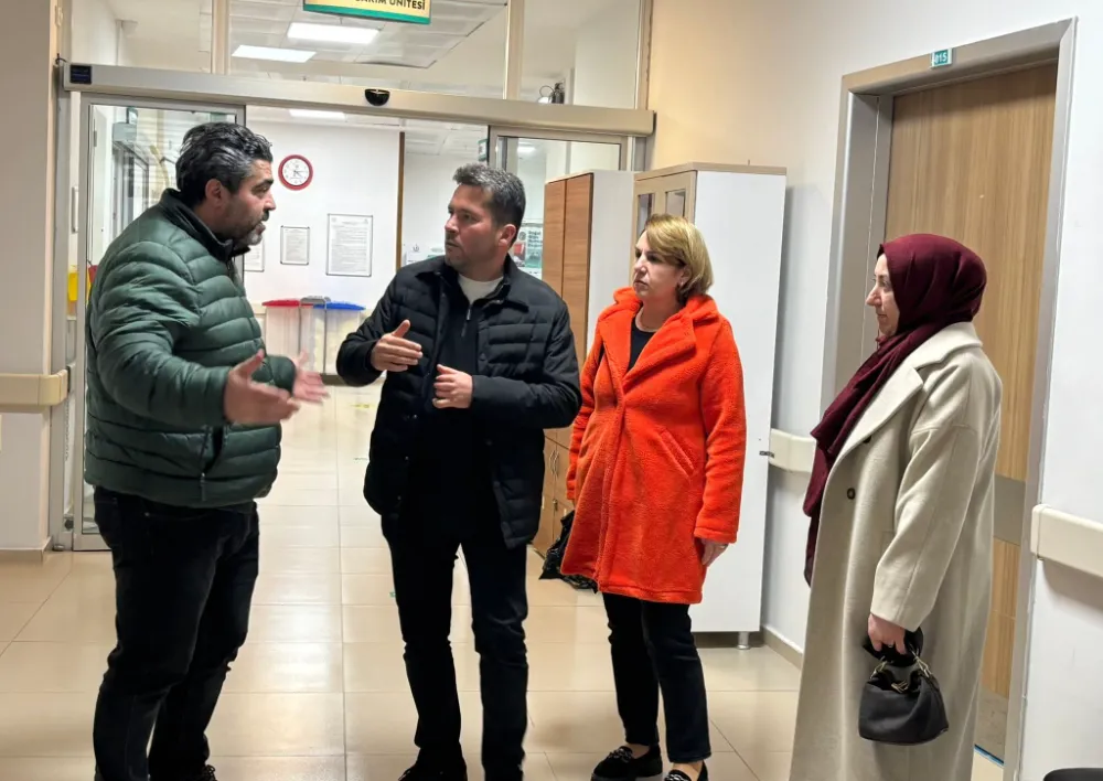 AK PARTİ HEYETİ HASTALARI UNUTMADI