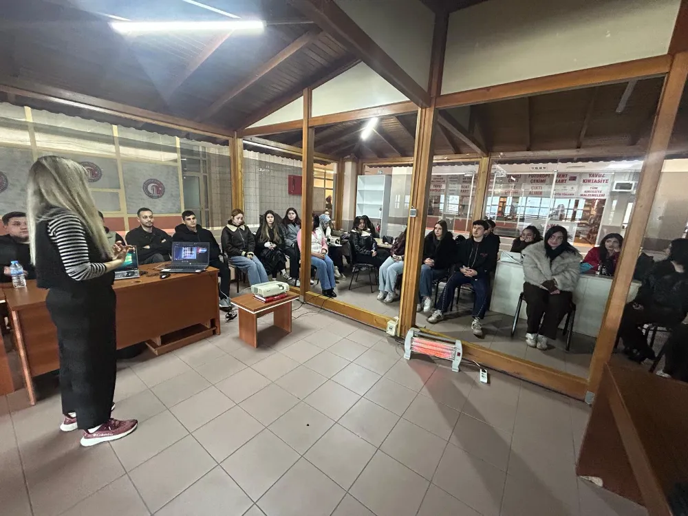 ÖĞRENCİLER İŞ DÜNYASINA HAZIRLANIYOR