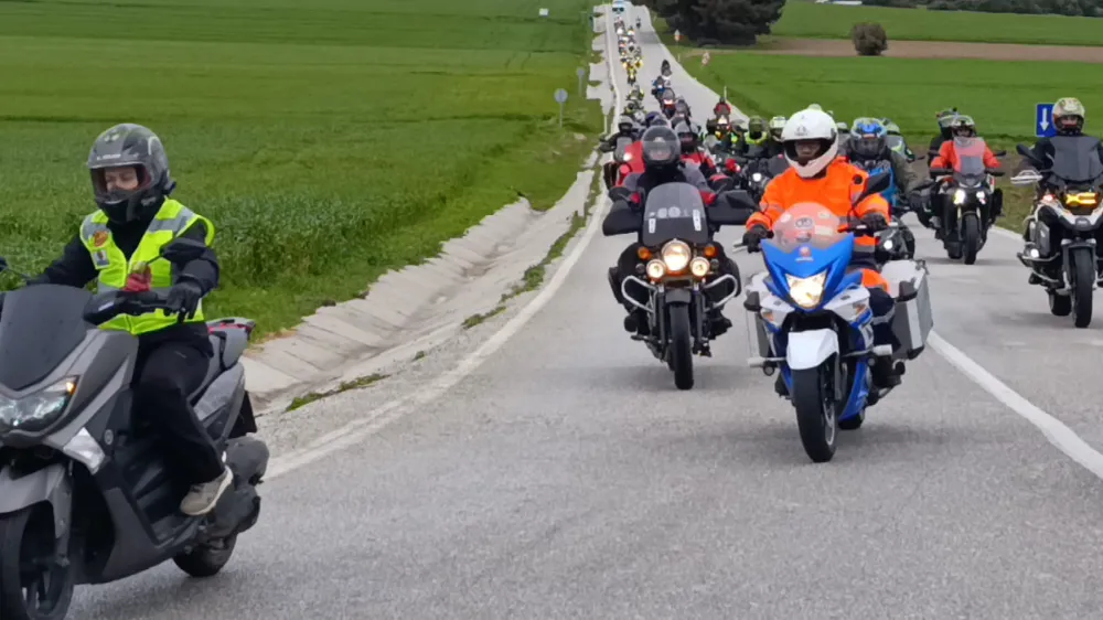 YARIMADADA MOTOSİKLET SELİ