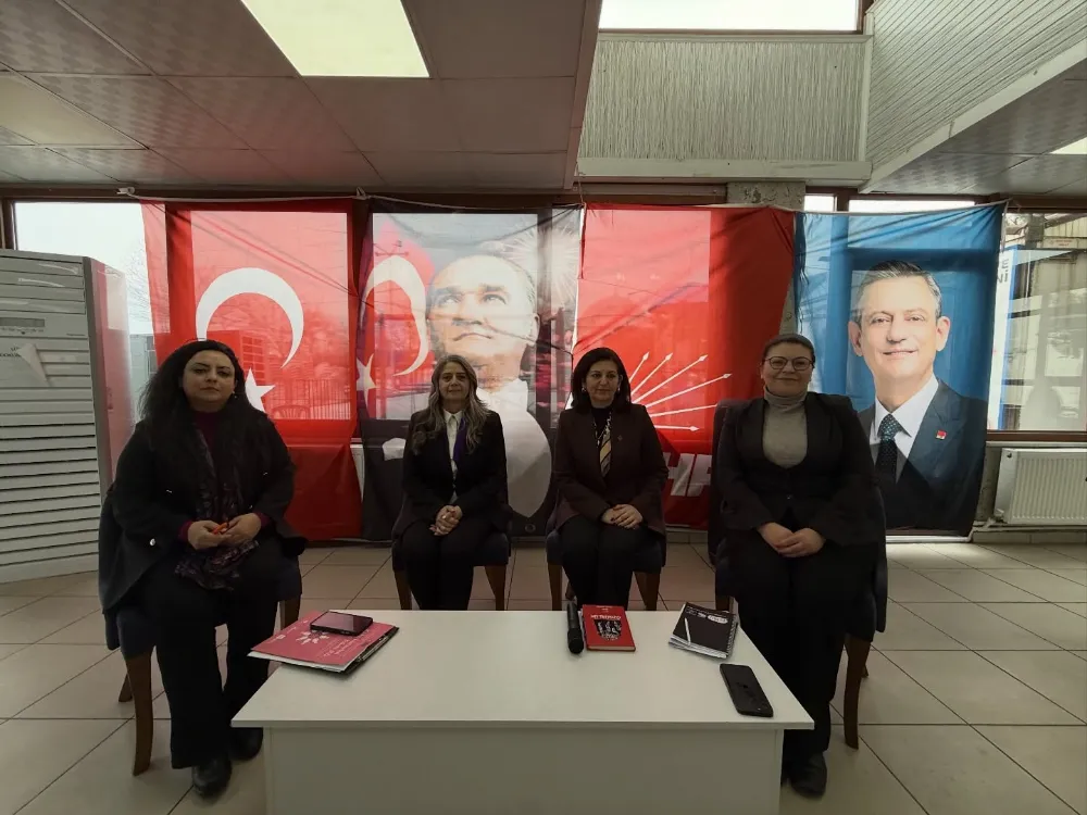 LAPSEKİ’DE KADIN HAKLARI KONUŞULDU